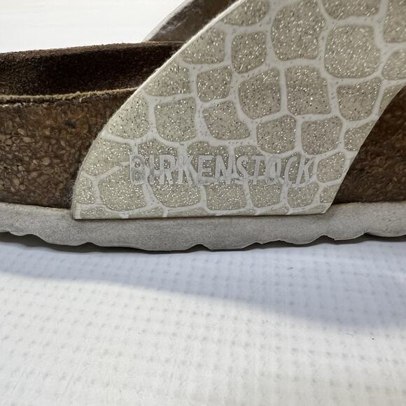 Birkenstock Gizeh Women Slip On Sandals Snake Skin Metallic Size 36 EU / 5 US - Picture 9 of 14
